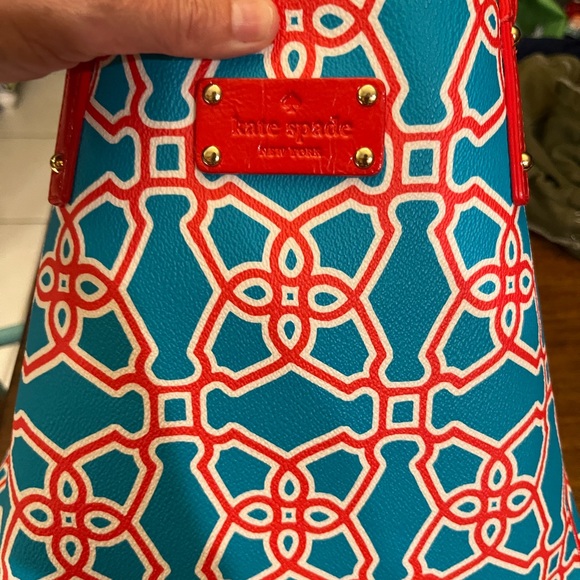 Vintagy EUC Kate Spade Coral Reef tote. - Picture 4 of 7